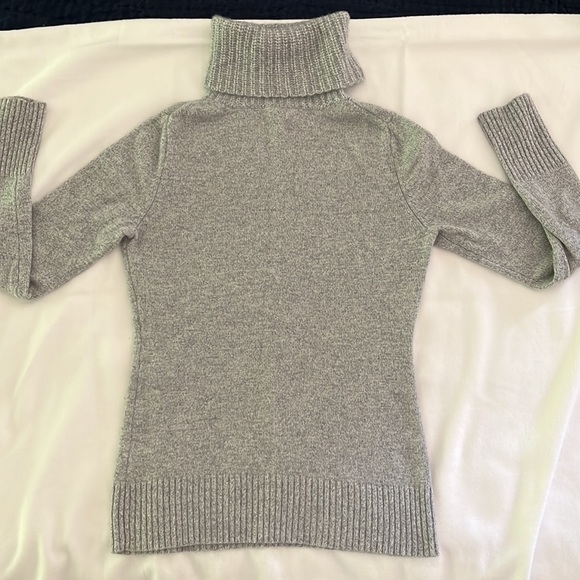 Ann Taylor Gray-Marled Cashmere Turtleneck Sweater, M, Excellent Condition. - Picture 9 of 10